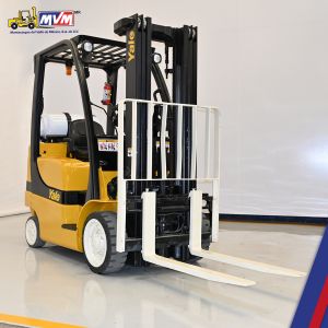 Montacargas remanufacturado YALE GLP040SVXN