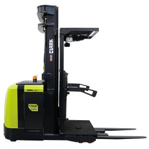 Montacargas Selector de Pedidos OSX15 Clark de 1360 kg Eléctrico para Pasillo Angosto