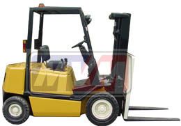 Montacargas remanufacturado YALE GP020RK